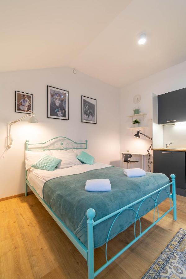 רקבר Apartments24 Spordi מראה חיצוני תמונה